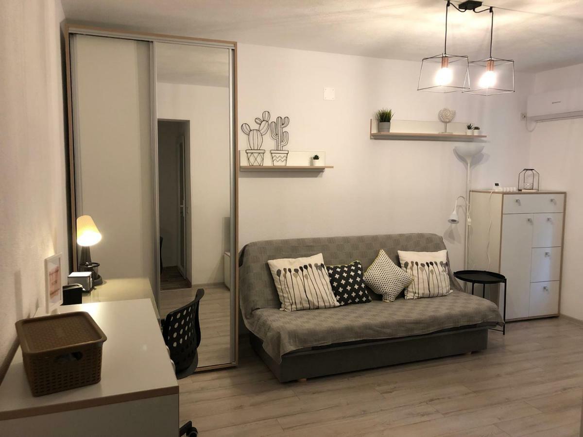 Cozy Place 47-Self Check In & Out-Hbo Max Piteşti Extérieur photo